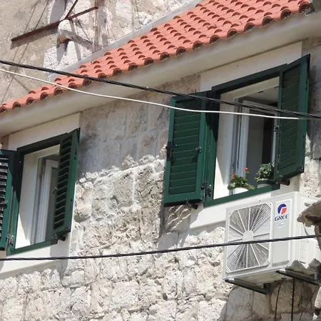 Romantic In Center Appartement