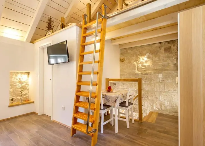 Apartment Romantic In Center