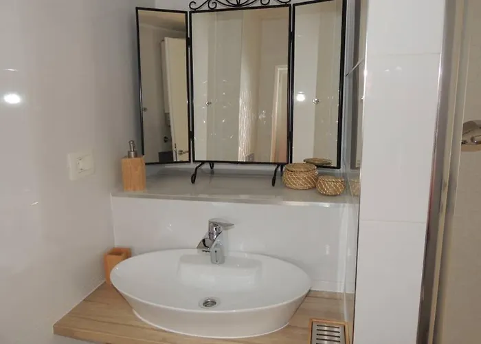 Romantic In Center Apartment *
